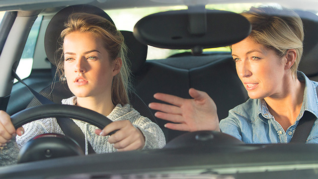 Know the reason to attend driving school